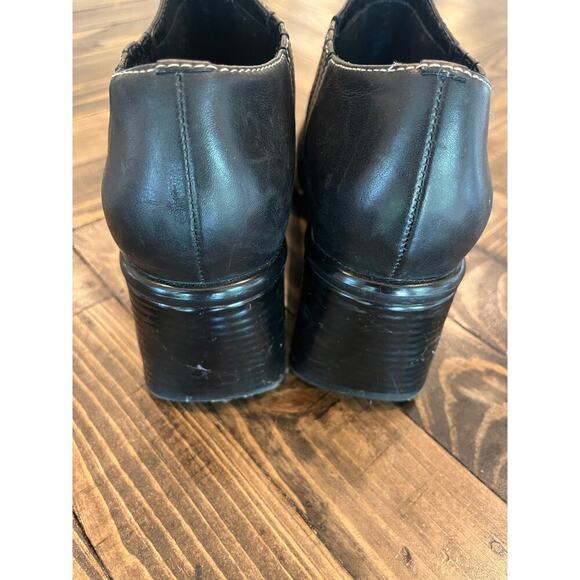 Clarks Y2K Slip On Block Heel Bootie Women 6.5 Leather Grunge Pump Square Toe - Picture 9 of 9